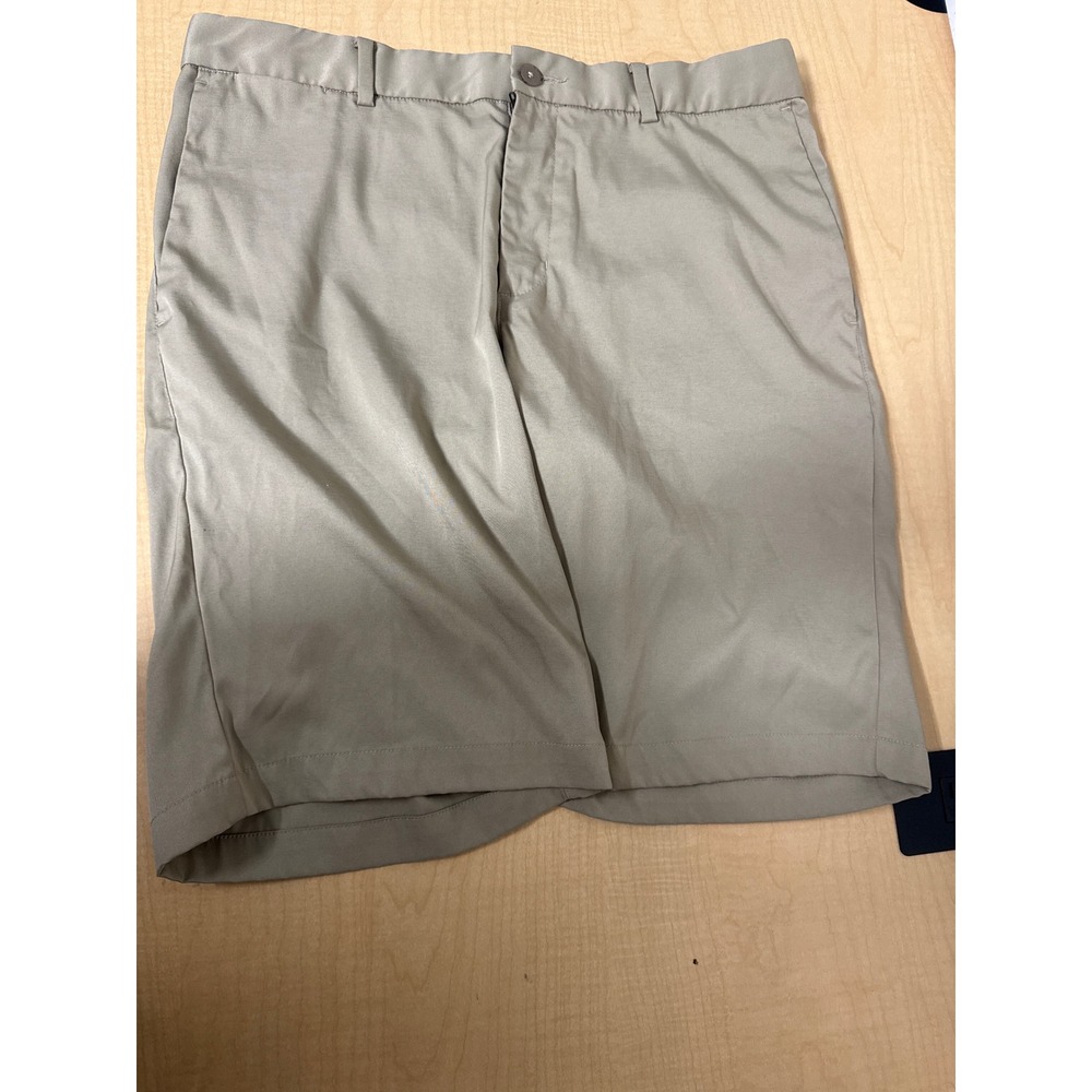 Nike Golf Dri-FIT Standard Fit Khaki Tan Shorts Mens 32 Polyester Spandex